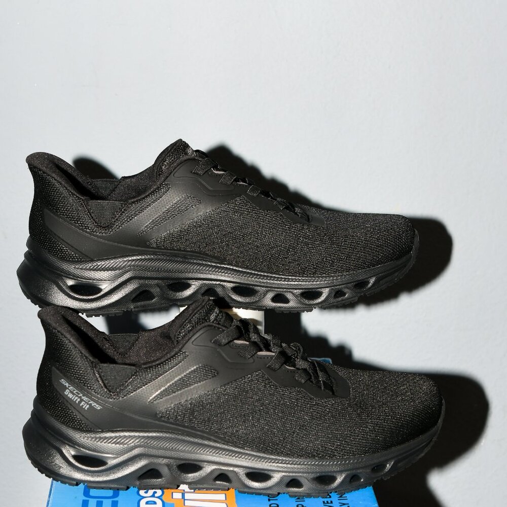 SKECHERS  HANDS FREE Swift Fit Men Sneaker